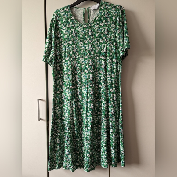 Green Floral Dress Asos Curve Size 20 - Picture 3 of 10
